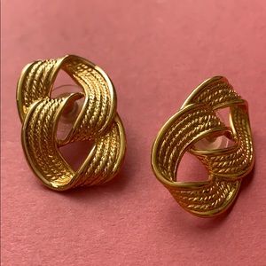 sale! Napier Vintage earrings with marquee